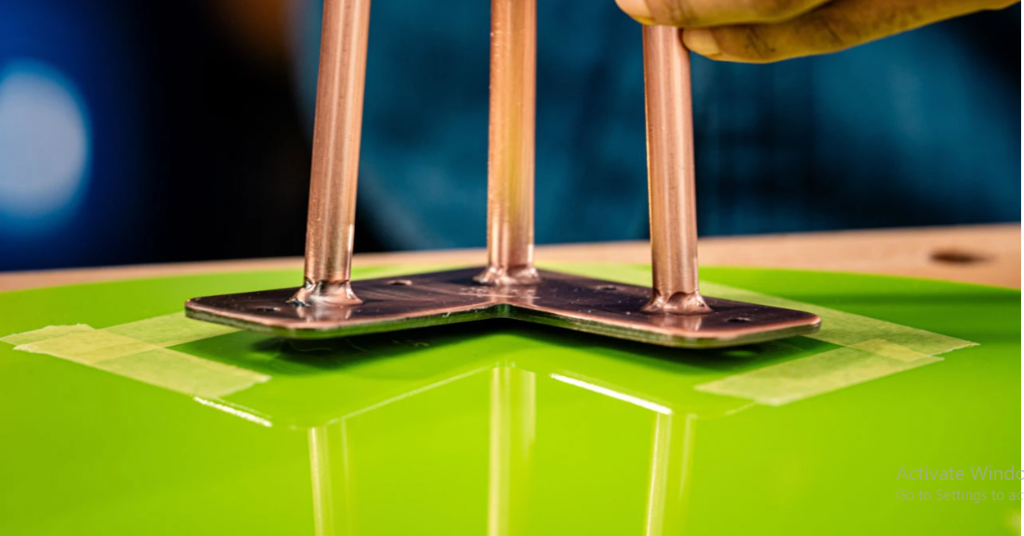 Bonding plastic to metal