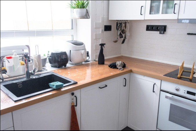 kitchen cleaning problem grease and dirty surfaces before cleaning”